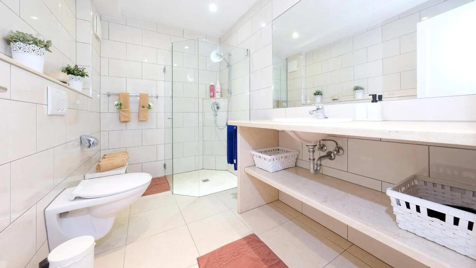 Holiday home Casa Queen Vetusta -Pool and Tennis Arrecife