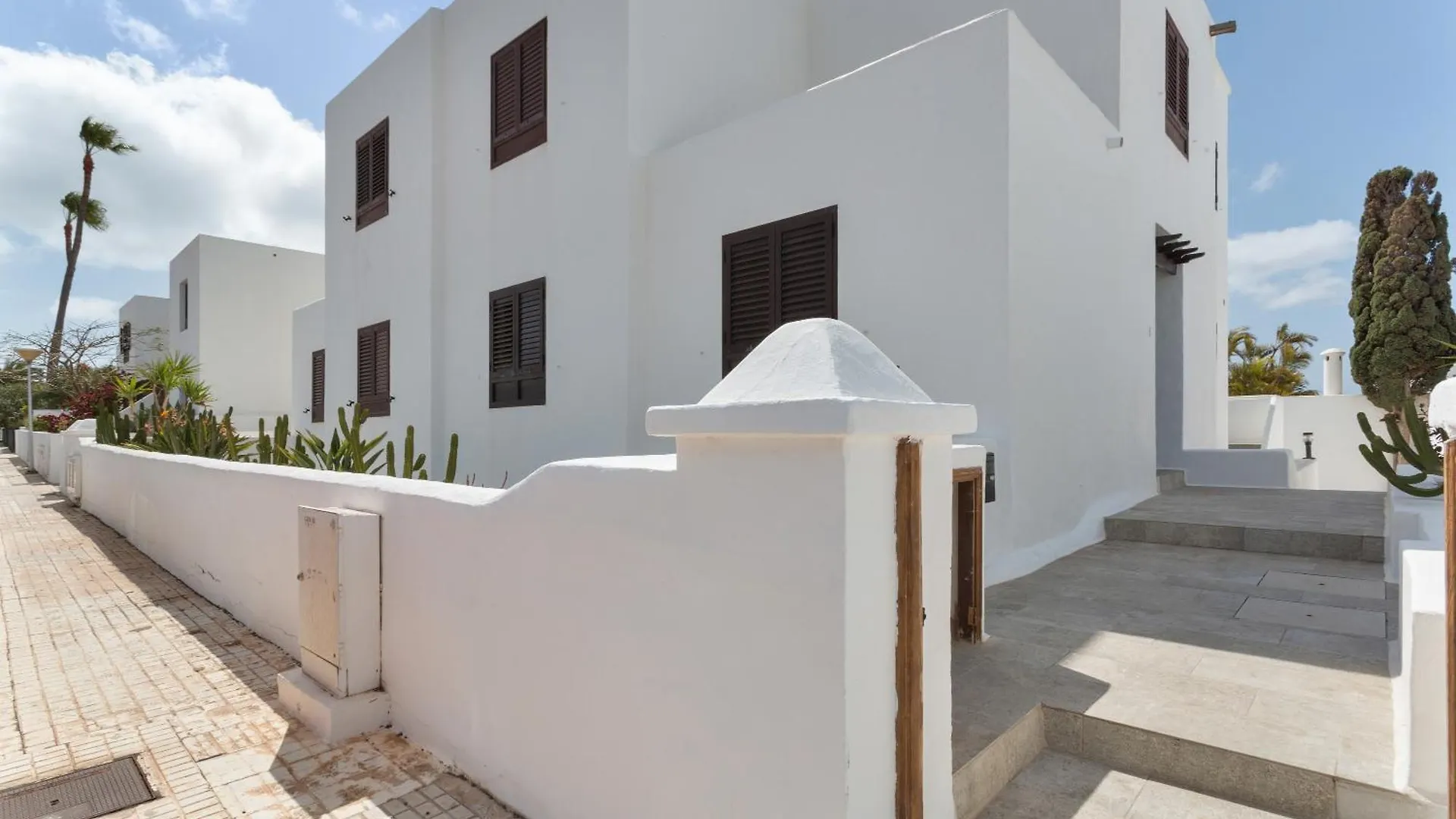 Casa Queen Vetusta -Pool and Tennis Arrecife  Holiday home Arrecife (Lanzarote)